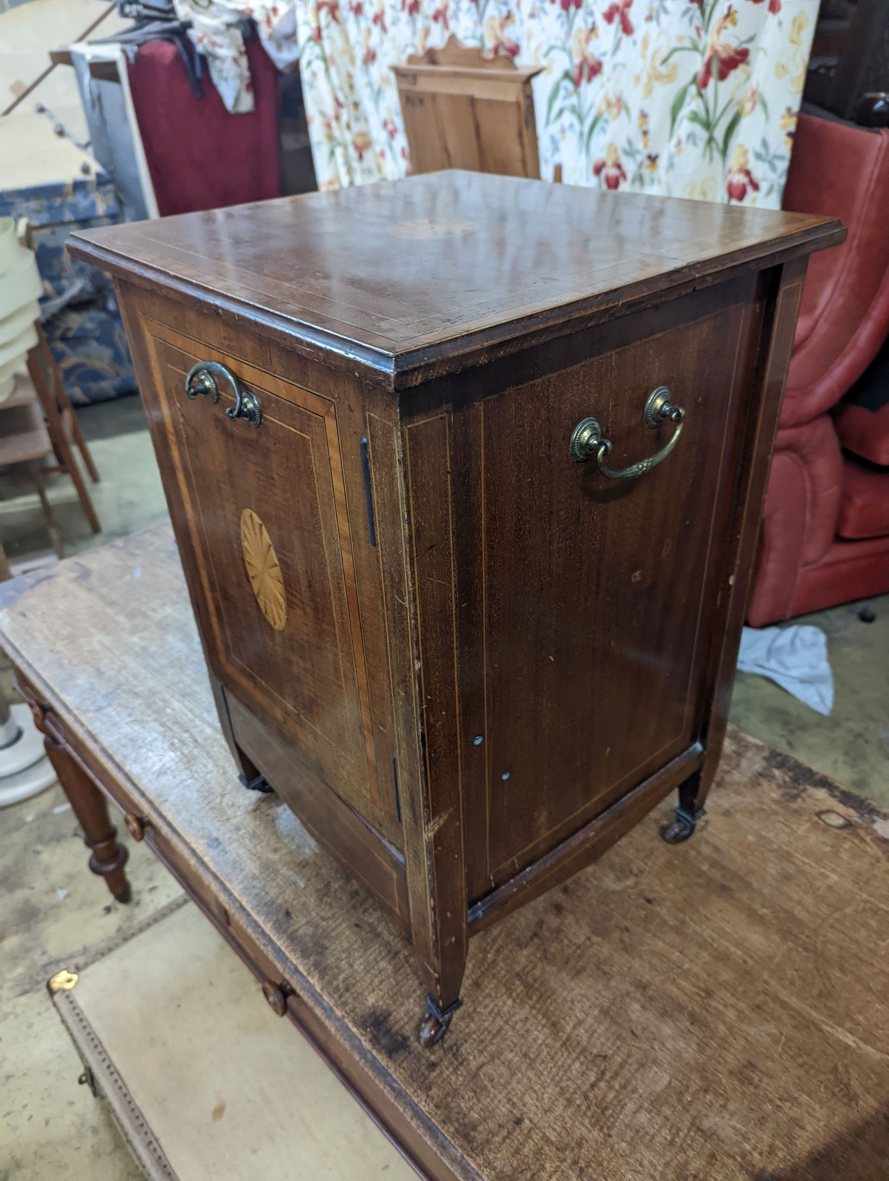 An Edwardian inlaid mahogany bedside cupboard, width 40cm, depth 37cm, height 59cm (altered)